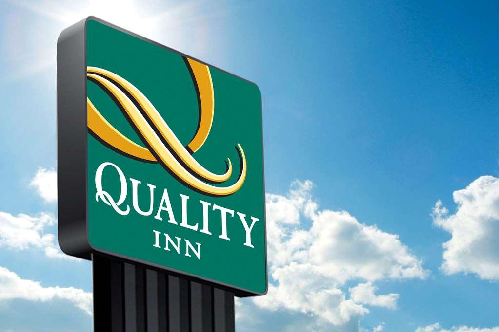 Quality Inn Hampton Exterior photo
