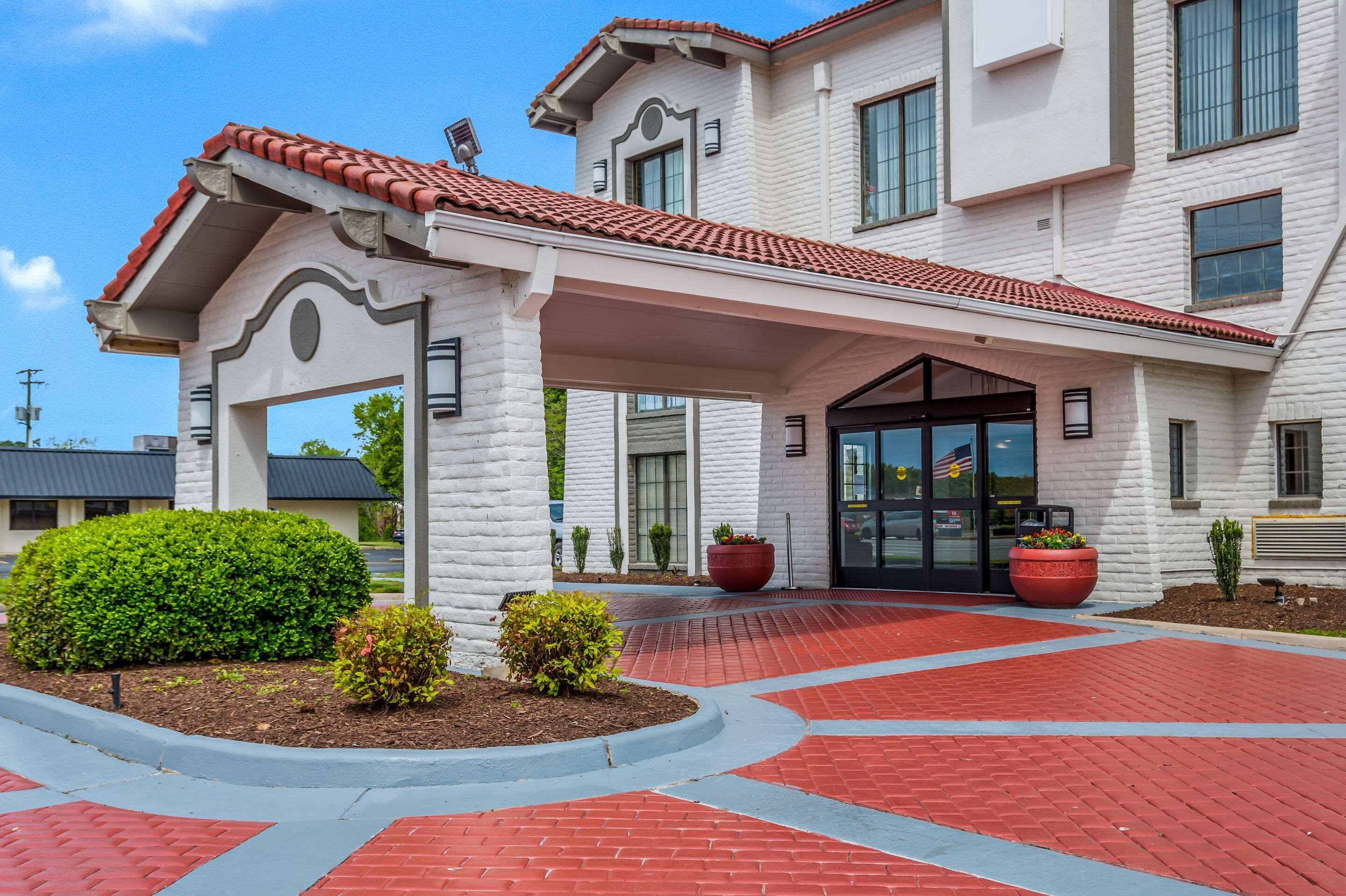 Quality Inn Hampton Exterior photo